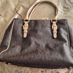 Michael kors tote bag